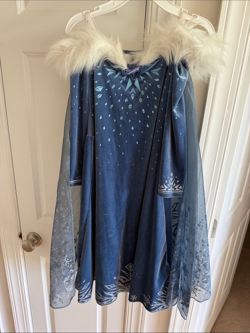 Disney Elsa Frozen Princess Cape Coat size 5/6